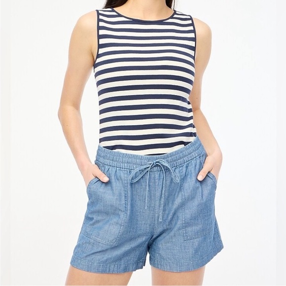J. Crew Pants - J. Crew Cotton Chambray Drawstring Pull On Shorts Size: L Inseam: 2.5”